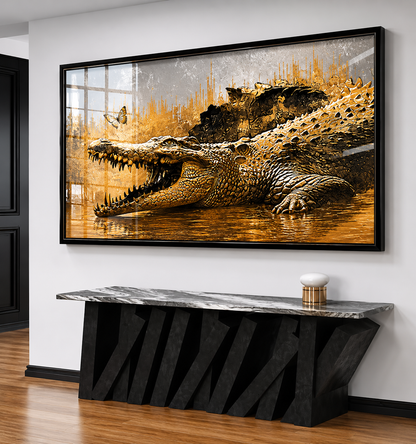 Crocodile in Gold Horizon